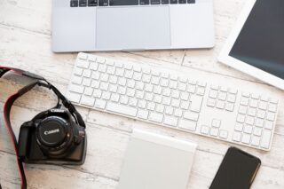【Shopify問い合わせ】返信こない時の対処法！チャットと時間帯の裏技