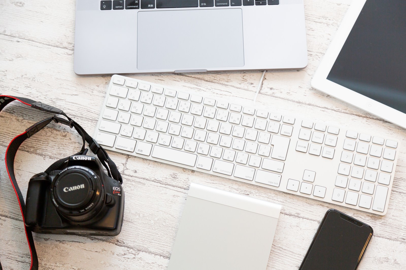 【Shopify問い合わせ】返信こない時の対処法！チャットと時間帯の裏技