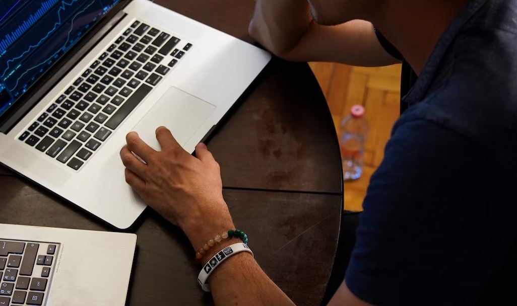 競合調査でライバルとなるアプリを探す方法とは？