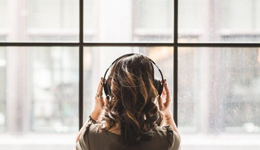 Clubhouseってなに？！アプリの特徴や招待制の仕組みをチェック！