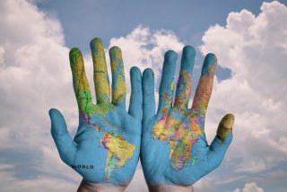 アプリを知ってもらいその国の文化を知る。アプリのローカライズとは？