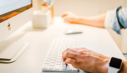 自分で運用VS外注！リスティング広告の運用はどちらがよいのか