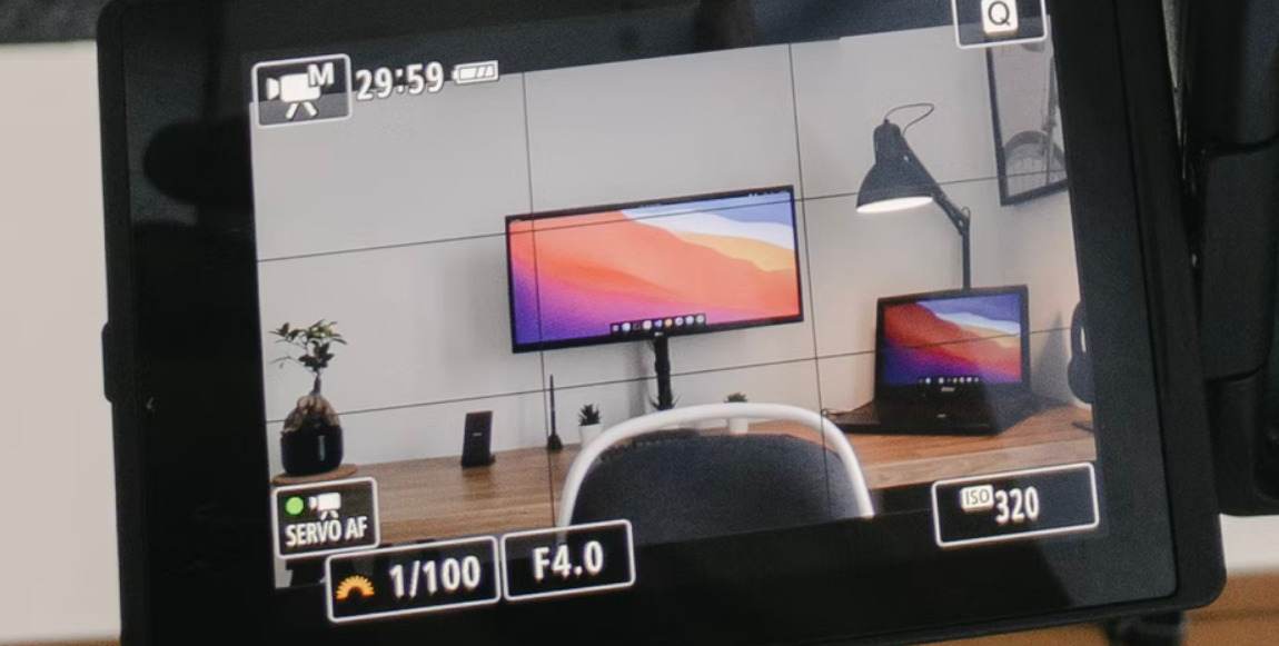 動画制作で利用すべきはツール？それとも制作会社？