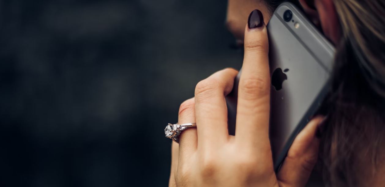 Whoscallとは？プレミアムプランの料金体系や使える機能も解説